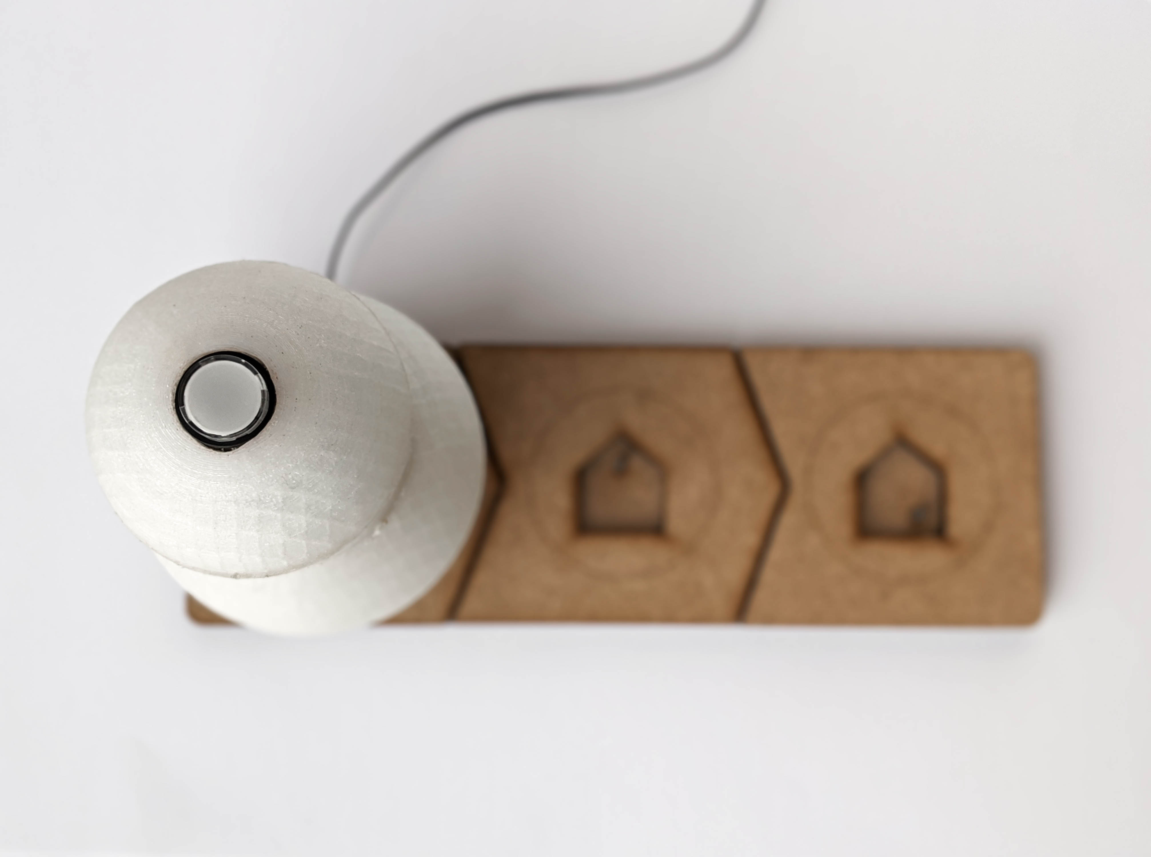 00100lrPORTRAIT_00100_BURST20191217152320202_COVER_2